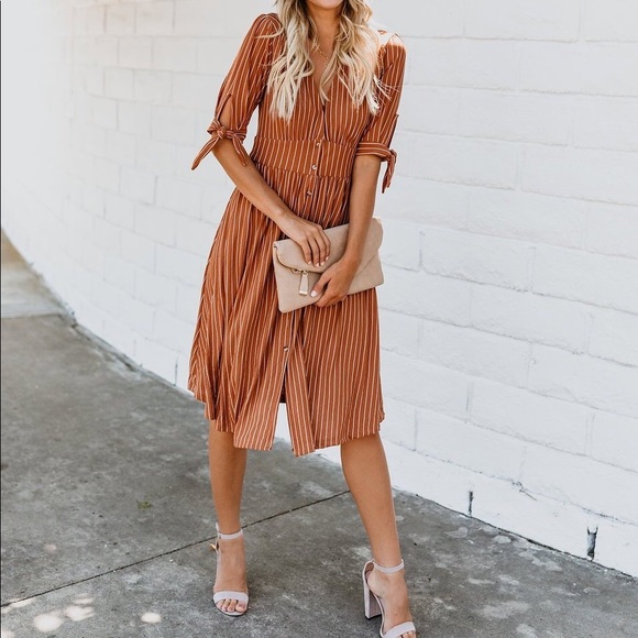 🆕 Striped Button Down Dress - Rust - Picture 2 of 6
